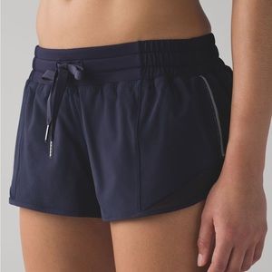 Lululemon Athletica Hotty Hot Short - Midnight Navy Size 4.